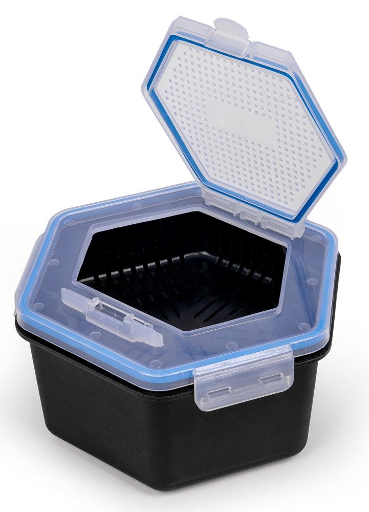 Zebco Secure-Lock Bait Box and Sieve 2L